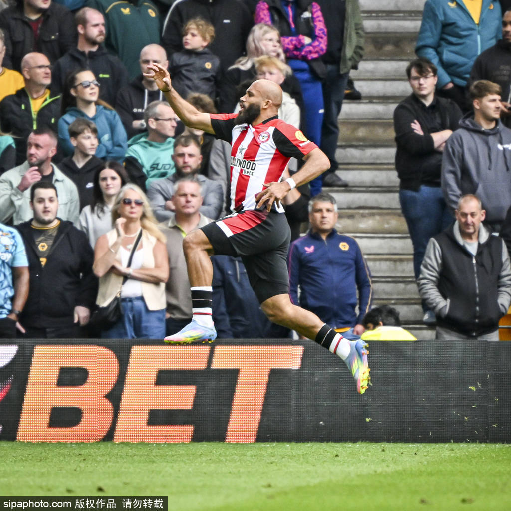 曼联获姆贝乌莫力荐，有望签下“全能战士”奥利·沃特金斯