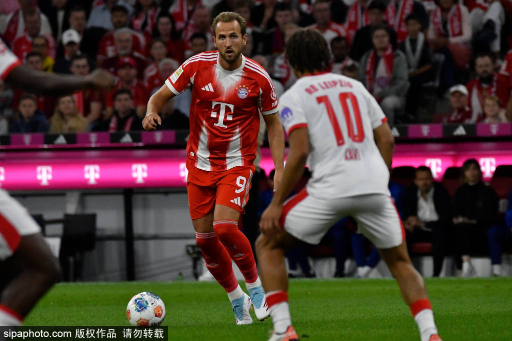 亚基奇凌空抽射，奥格斯堡扳回一球：德甲激情对决分析与战术解读